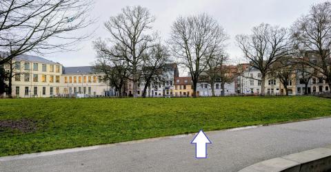 19 Baudelohof in het park